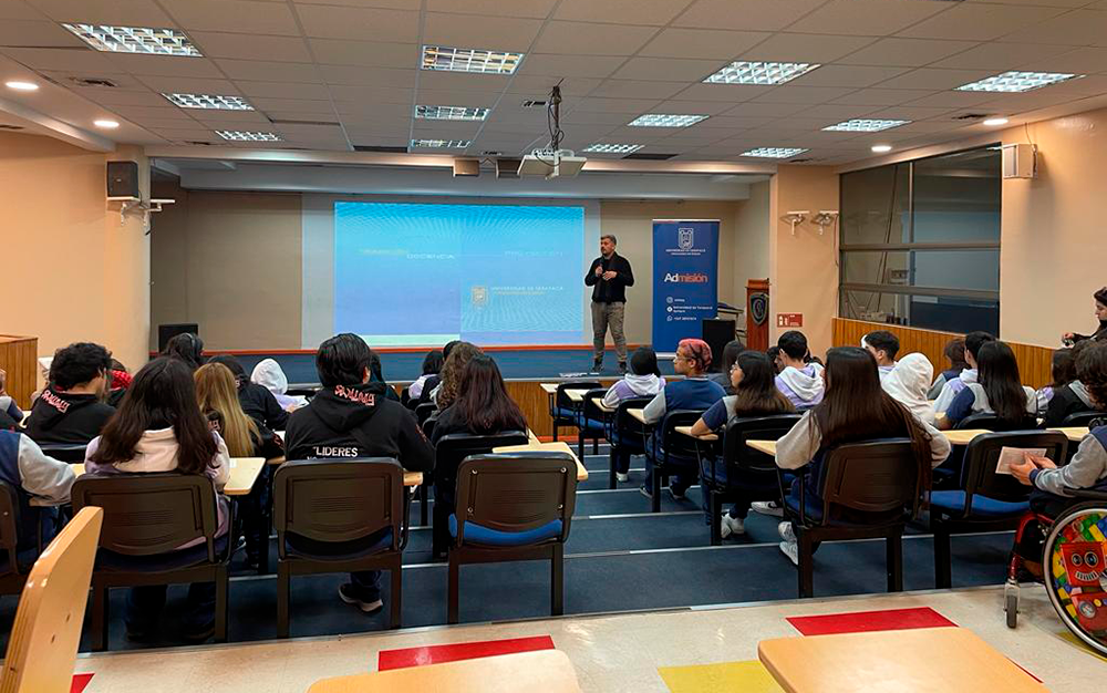 Charla de la Universidad de Tarapacá para nuestros estudiantes de IV° Medio