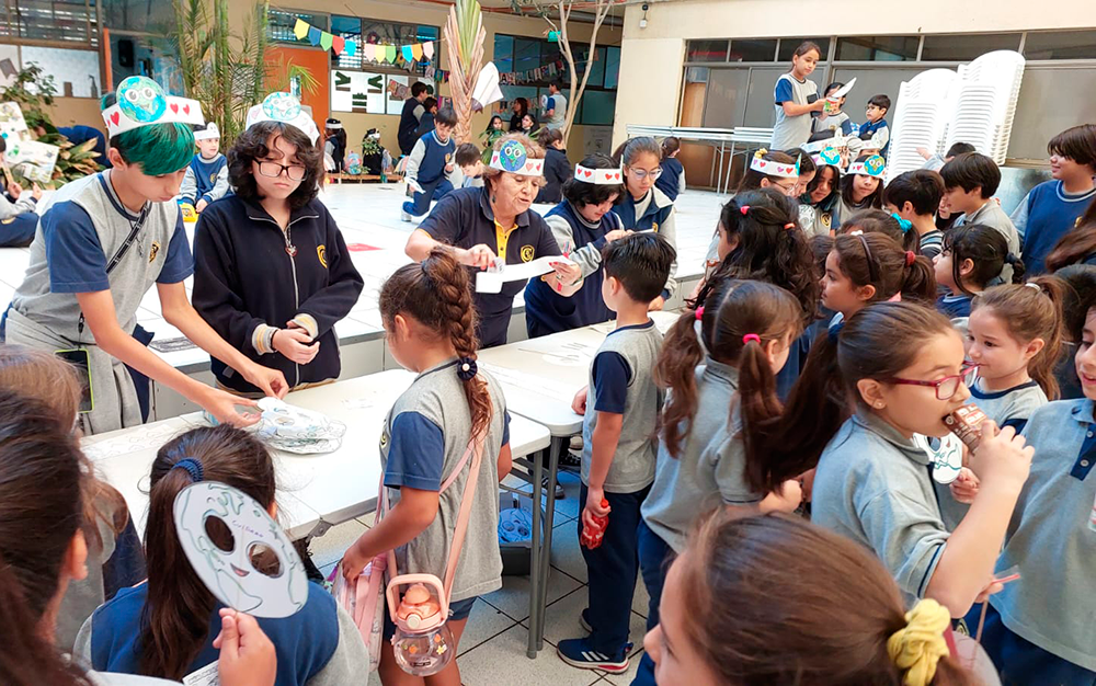 Conmemoramos el Día de la Tierra junto al taller extraescolar de Ciencias