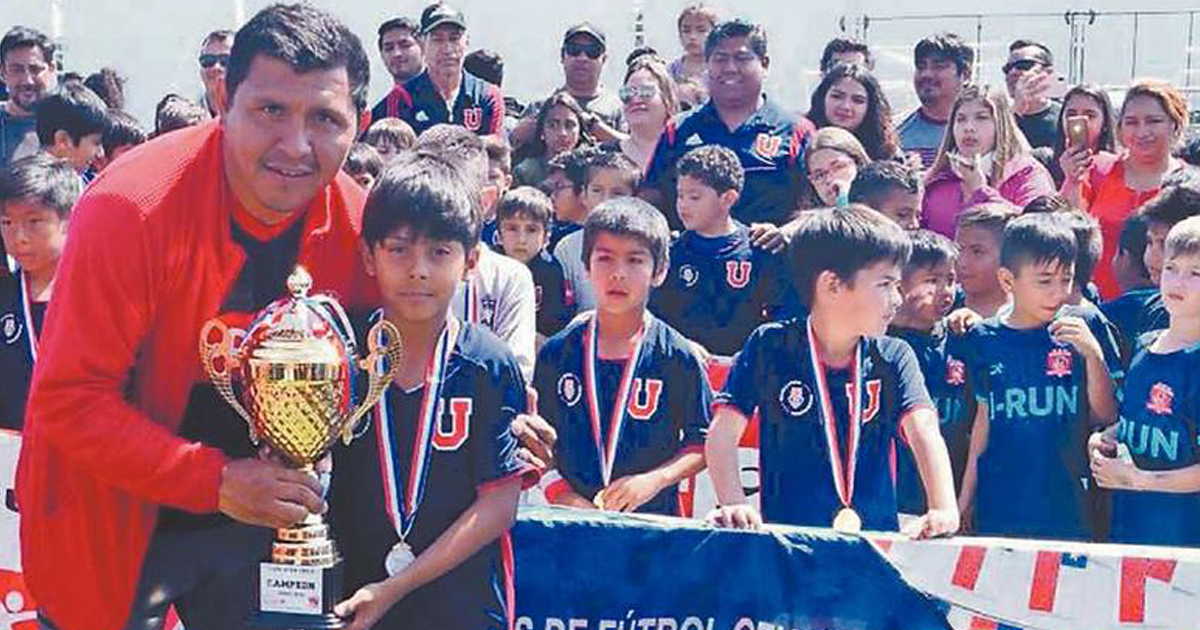 Nuestro estudiante Agustín Saavedra Barraza es el nuevo jugador de U. de Chile!