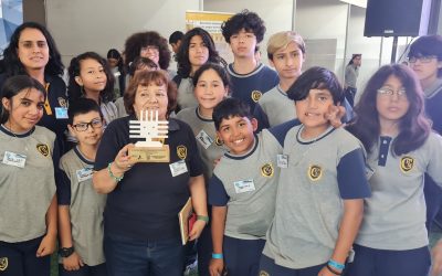 Colegio Bajo Molle recibe felicitaciones por participación en Feria de Ciencias