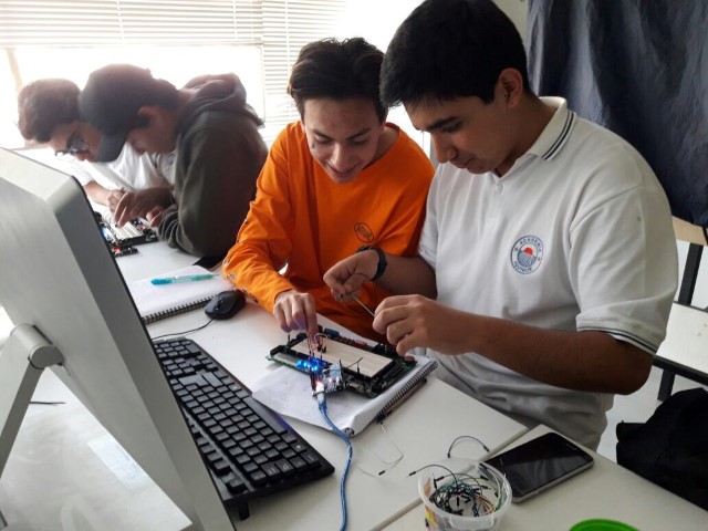 Centro de Alumnos Academia Iquique en conjunto con la UNAP comienzan proyecto Academias Extraescolares