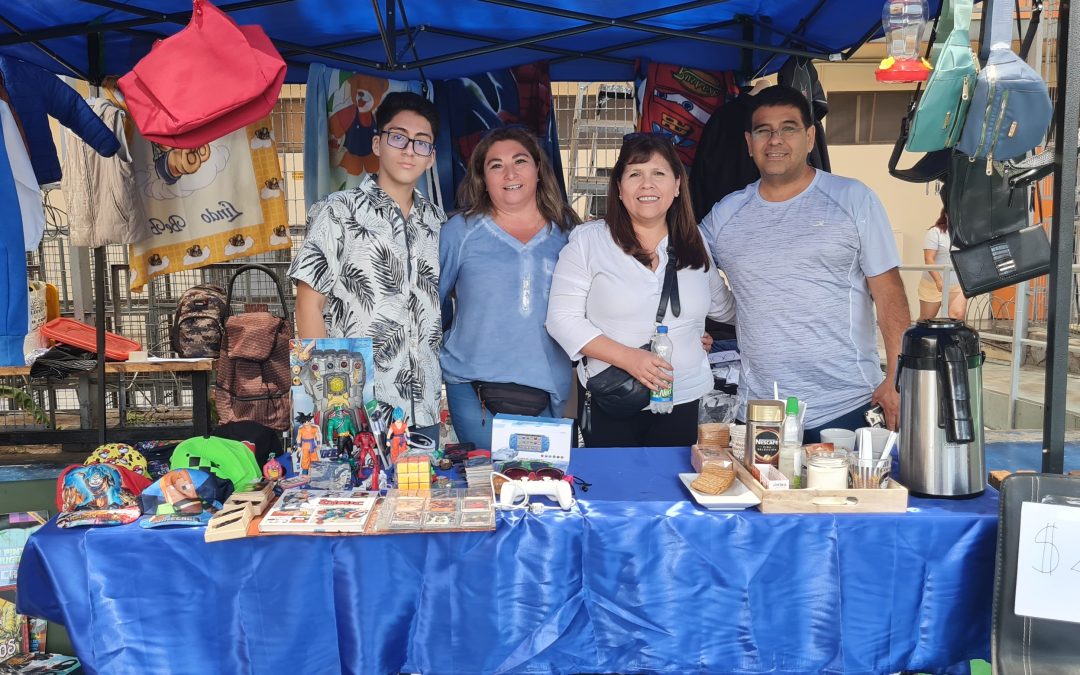 Centro General de Padres y Apoderados  organizó mercadito a beneficio