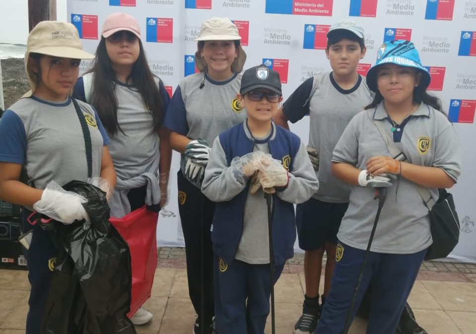 Día de la Tierra: Forjadores ambientales participaron de limpieza de playa Bellavista  