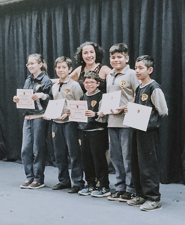 Departamento de Matemática y Física entrega reconocimiento a estudiantes destacados durante el primer semestre