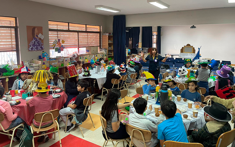 Estudiantes de nuestros 4° Básicos disfrutaron de un “Chocolate Lector”