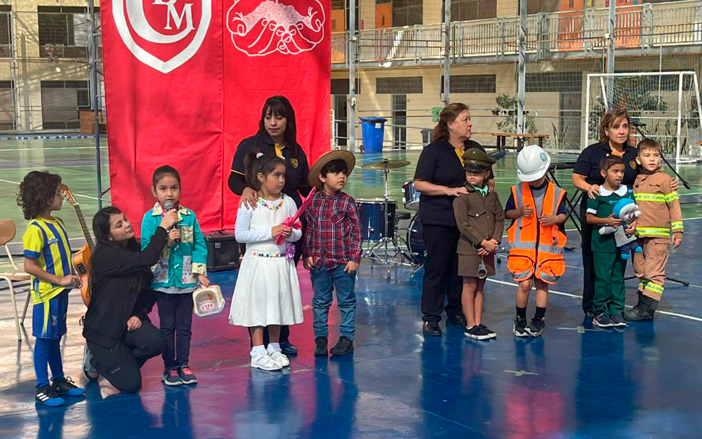 Estudiantes celebraron junto a docentes y funcionarios por el Día del Trabajador