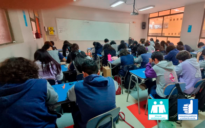 Más de cien estudiantes rinden prueba de diagnóstico para Certificación Cambridge