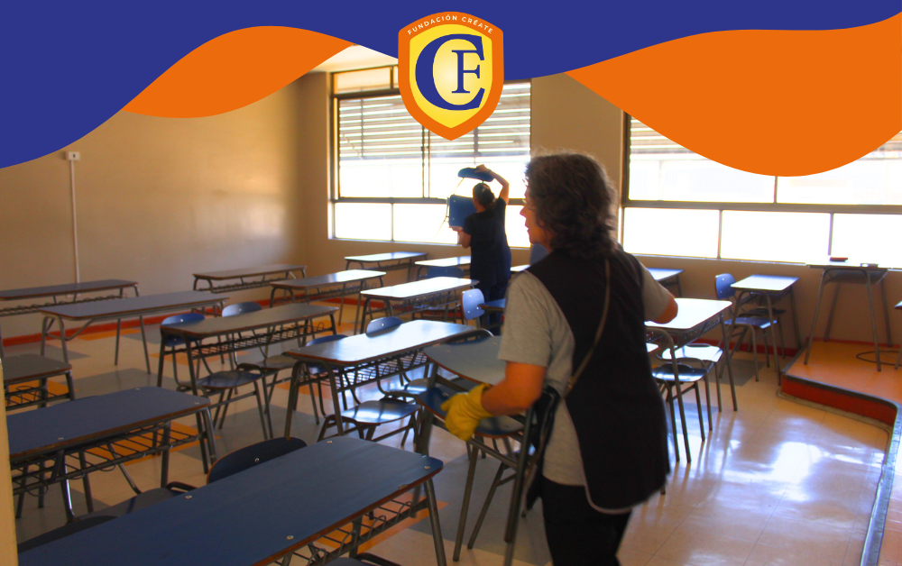 Fundación Créate realiza limpieza profunda en salas de clases de los colegios Bajo Molle y Bulnes