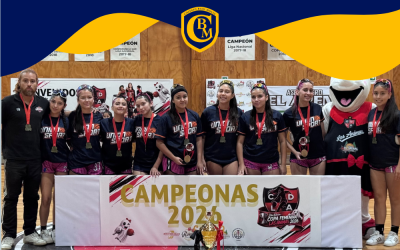 Emilia Parra y Franca Pascale de 8° Básico se coronaron campeonas en Torneo de Básquetbol en Valdivia